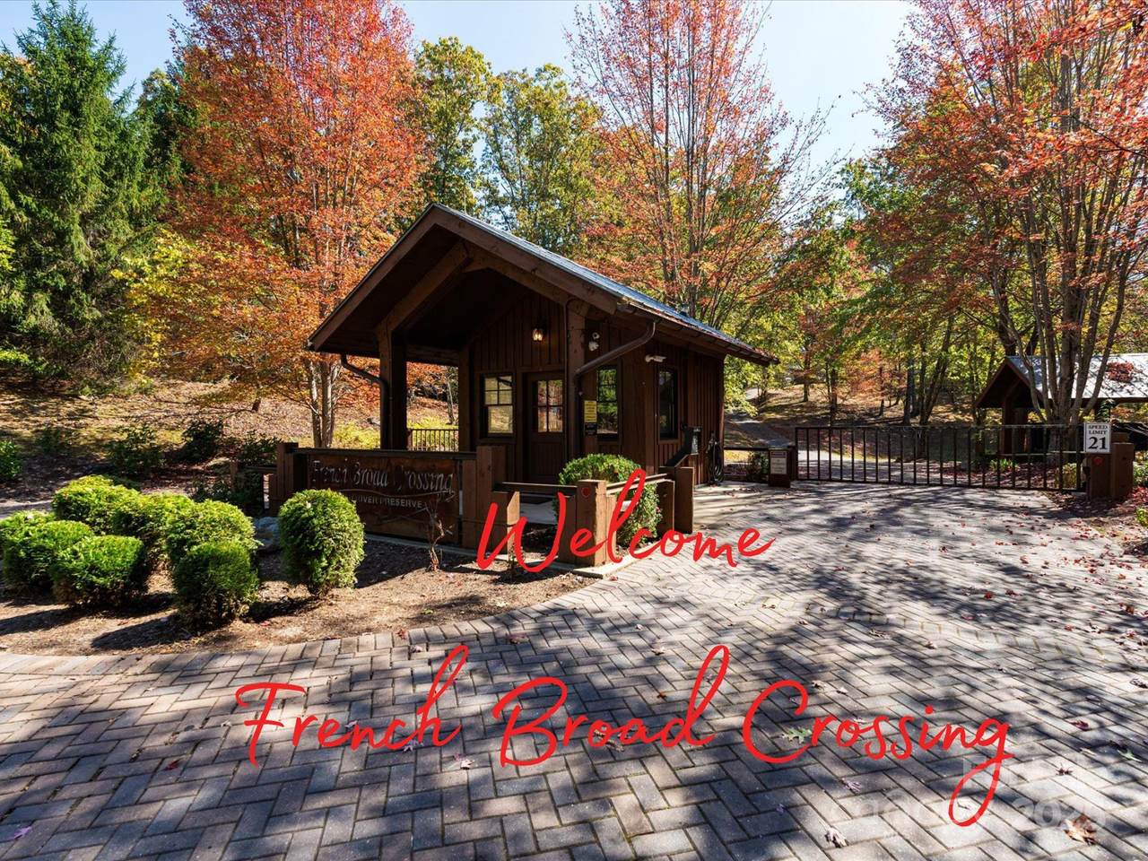 2307 French Broad Parkway - Photo 1