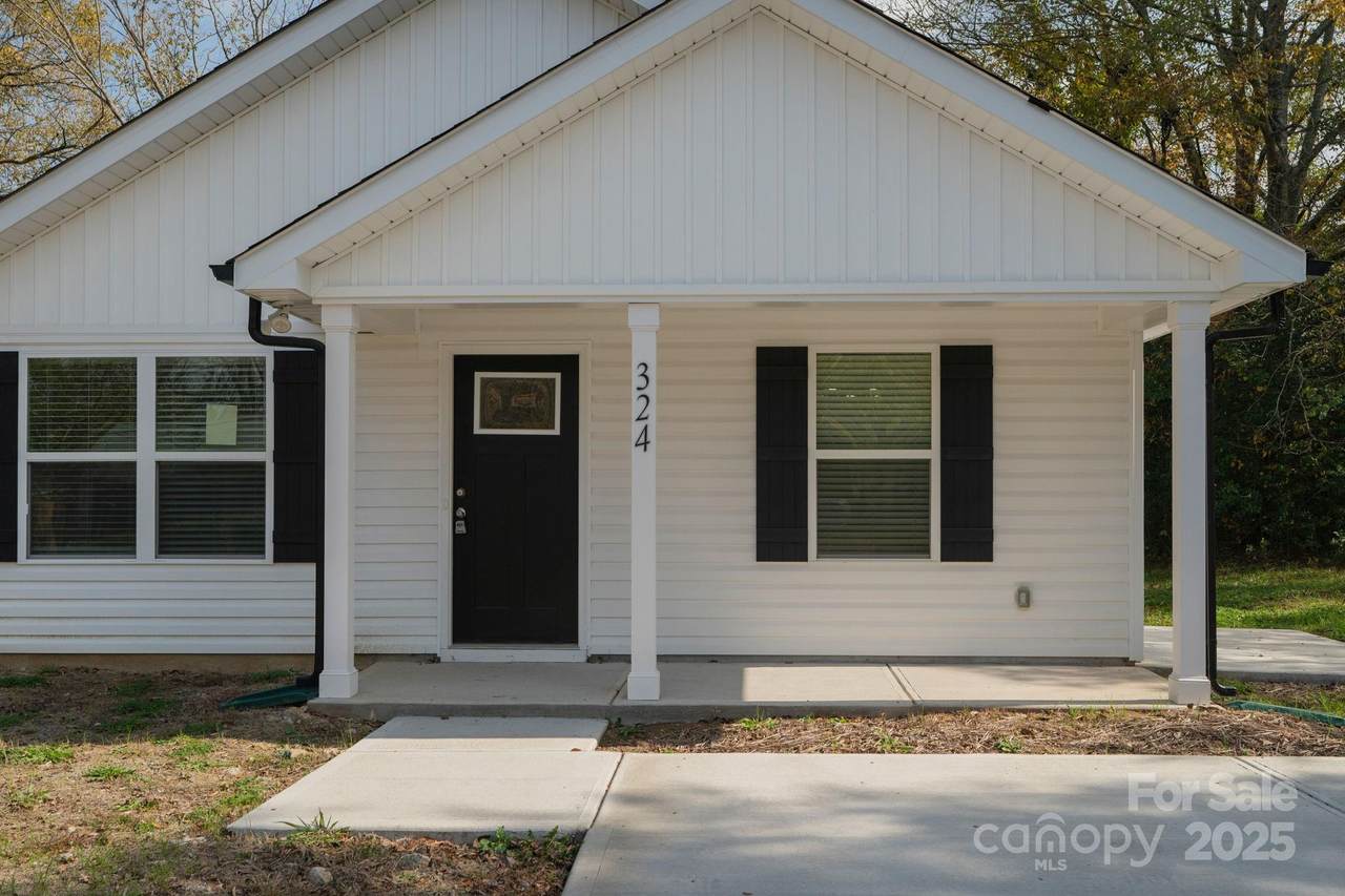 324 Ashford Street - Photo 1