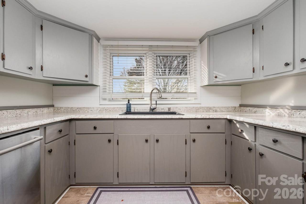 603 Old North Main Street - Photo 1