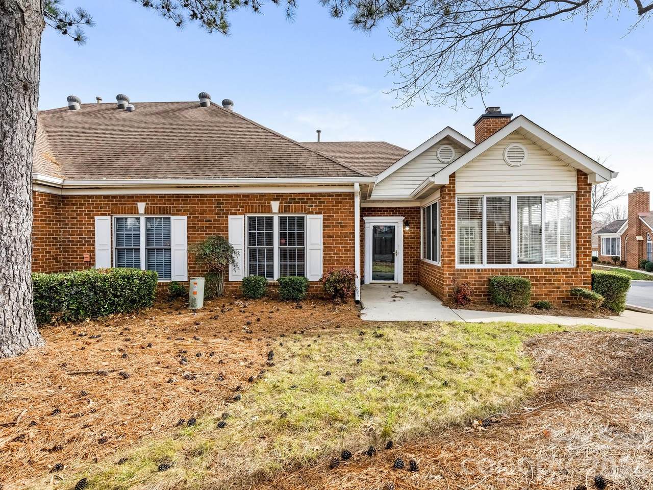 8684 Windsor Ridge Drive - Photo 1