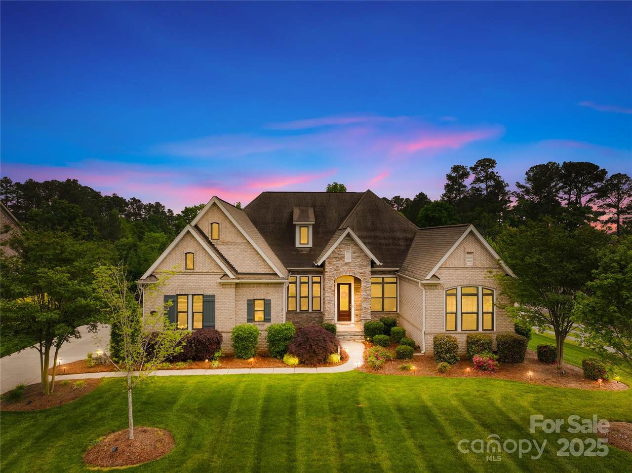 1128 Rosecliff Drive - Photo 1