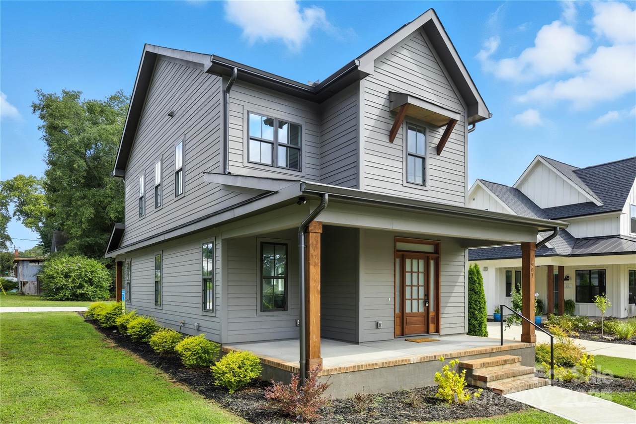 901 Edgemont Avenue - Photo 1