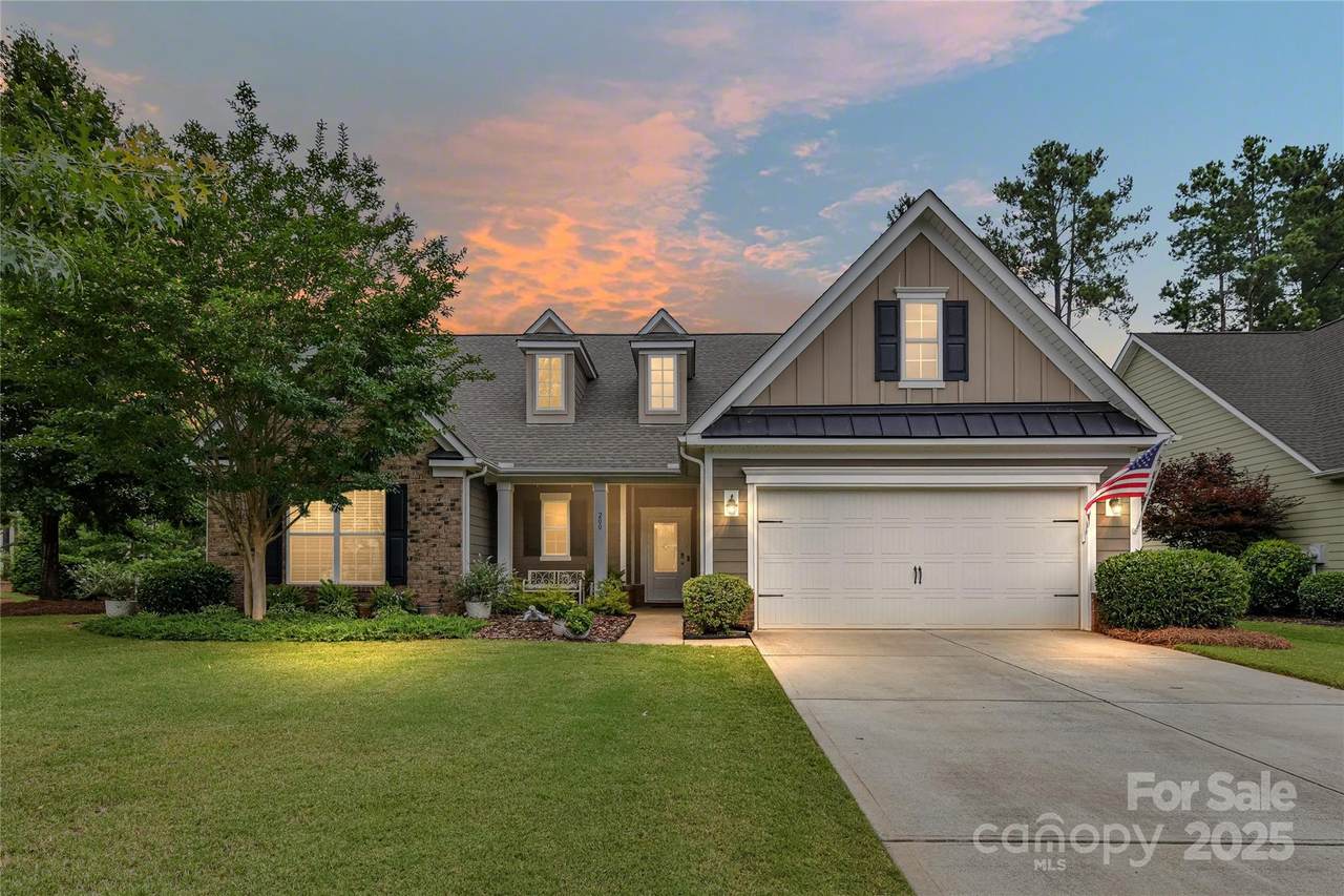 200 Sweet Briar Drive - Photo 1