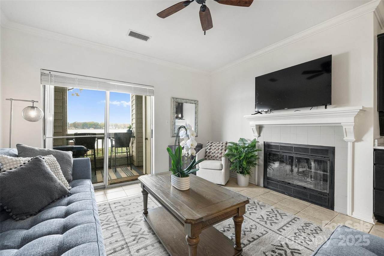 907 Southwest Drive - Photo 1