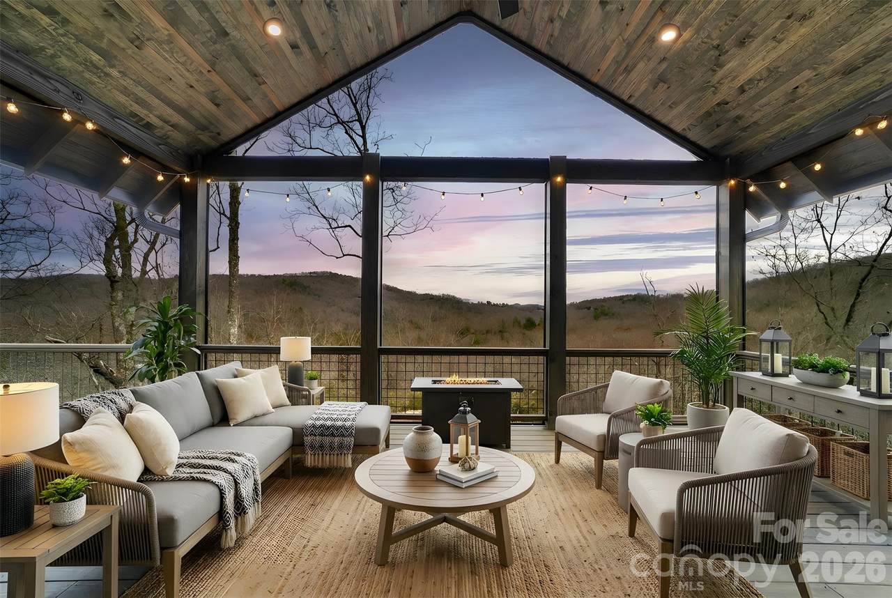 371 Falls View Drive - Photo 1