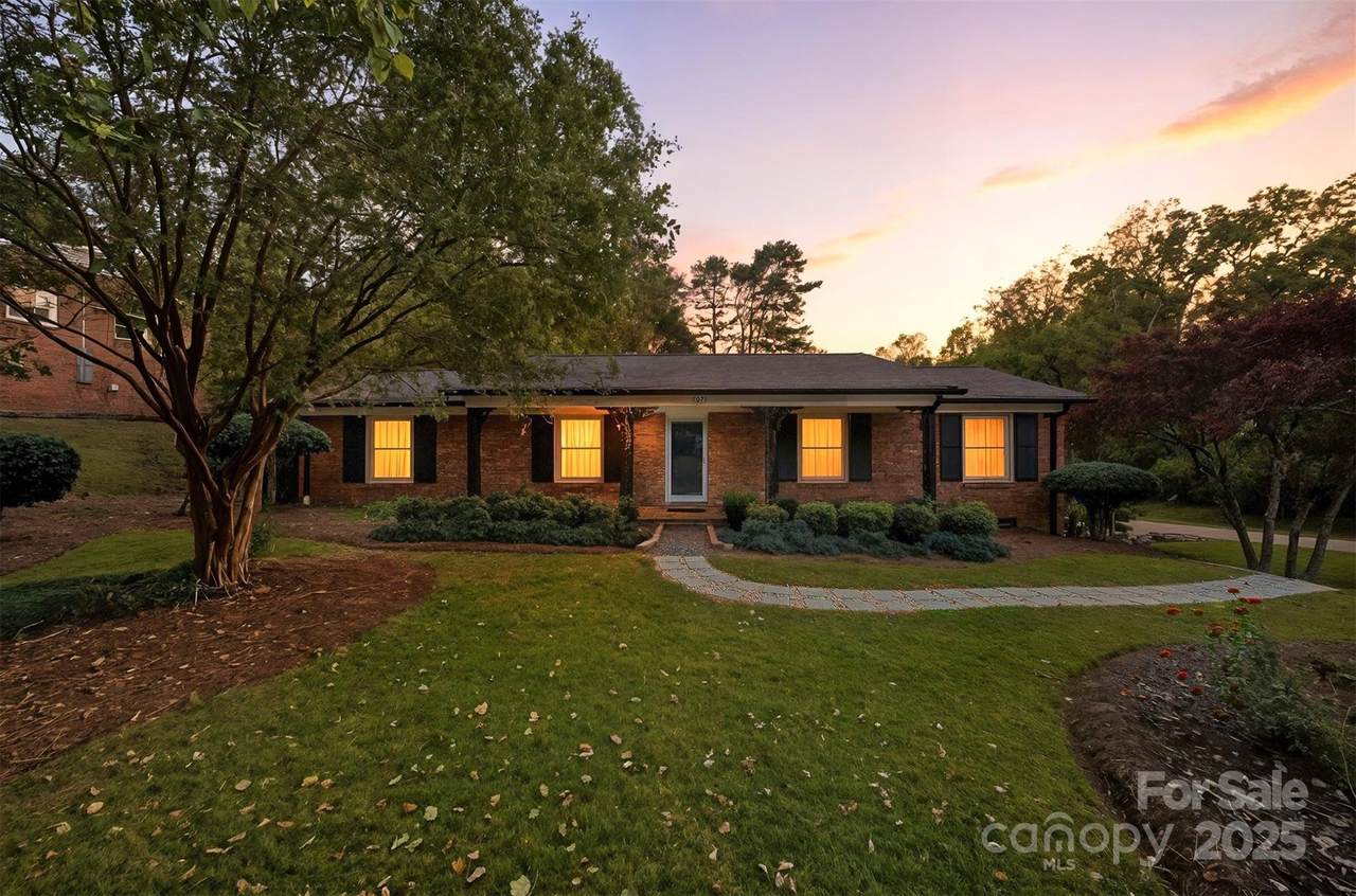 1071 12th Avenue - Photo 1