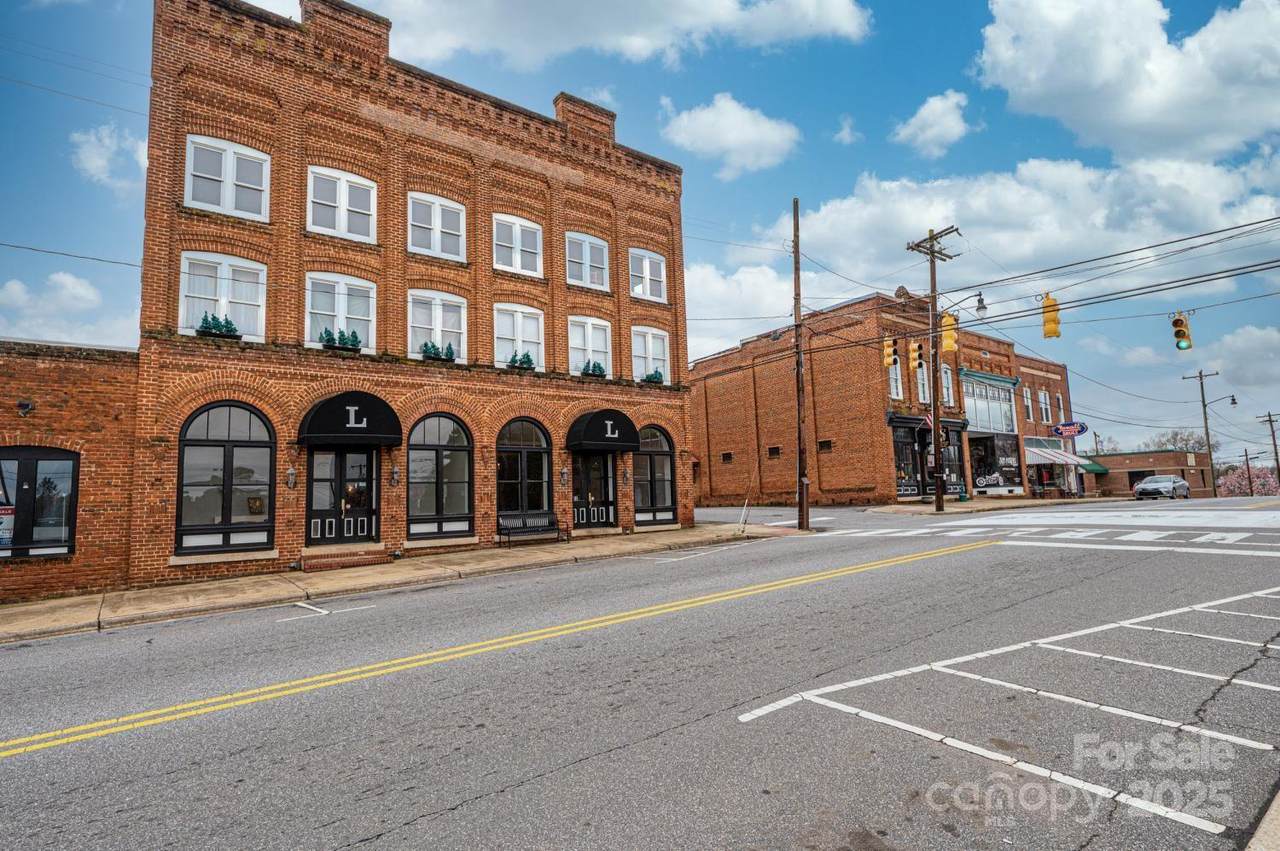 100 Main Street - Photo 1