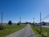303 Old Amity Hill Road - Photo 18