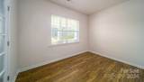 102 Woodvale Drive - Photo 19