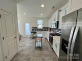 11005 Woodland Creek Way - Photo 10