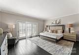 2445 Selwyn Avenue - Photo 24