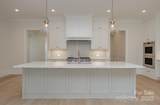 2924 Sharon View Road - Photo 2