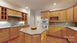 9101 Oak Bluff Court - Photo 15
