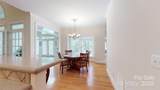 9101 Oak Bluff Court - Photo 16