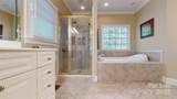 9101 Oak Bluff Court - Photo 29