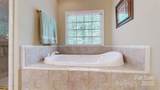 9101 Oak Bluff Court - Photo 30