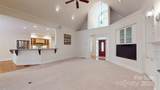 9101 Oak Bluff Court - Photo 9