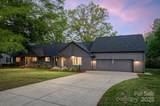 235 Commodore Loop - Photo 2