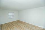 2332 Kenmore Avenue - Photo 6