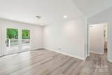 185 Hunters Point Drive - Photo 7