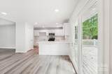 185 Hunters Point Drive - Photo 9
