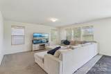 804 Yorkshire Drive - Photo 4