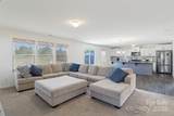 804 Yorkshire Drive - Photo 5