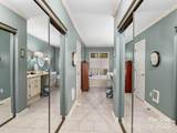 112 Deerlake Drive - Photo 17