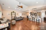 5252 Ramblewoods Avenue - Photo 12