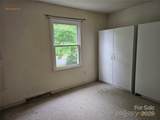 7608 Surreywood Place - Photo 16
