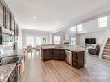 537 Montgrove Place - Photo 15
