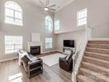 537 Montgrove Place - Photo 8