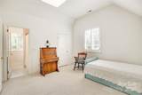 1021 Isleworth Avenue - Photo 44