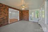 322 Oakview Drive - Photo 17