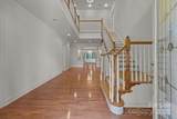 322 Oakview Drive - Photo 10