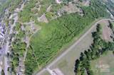 000 Woodland Drive - Photo 3