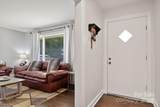 1521 Colonial Drive - Photo 3