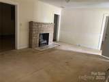 1105 Main Street - Photo 2