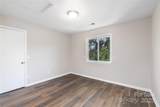 1596 Eagles Place - Photo 16