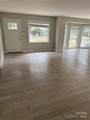 2560 Oakwood Avenue - Photo 3