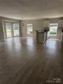 2560 Oakwood Avenue - Photo 4