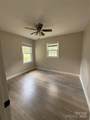 2560 Oakwood Avenue - Photo 10