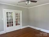 801 Hawthorne Lane - Photo 10