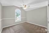 9238 Heritage Woods Place - Photo 18