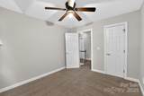9238 Heritage Woods Place - Photo 20