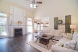 324 Thompson Court - Photo 7