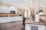 324 Thompson Court - Photo 10