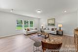 1747 Autumn Banks Way - Photo 8