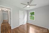 2840 Edsel Place - Photo 16