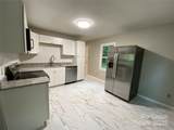 2840 Edsel Place - Photo 7